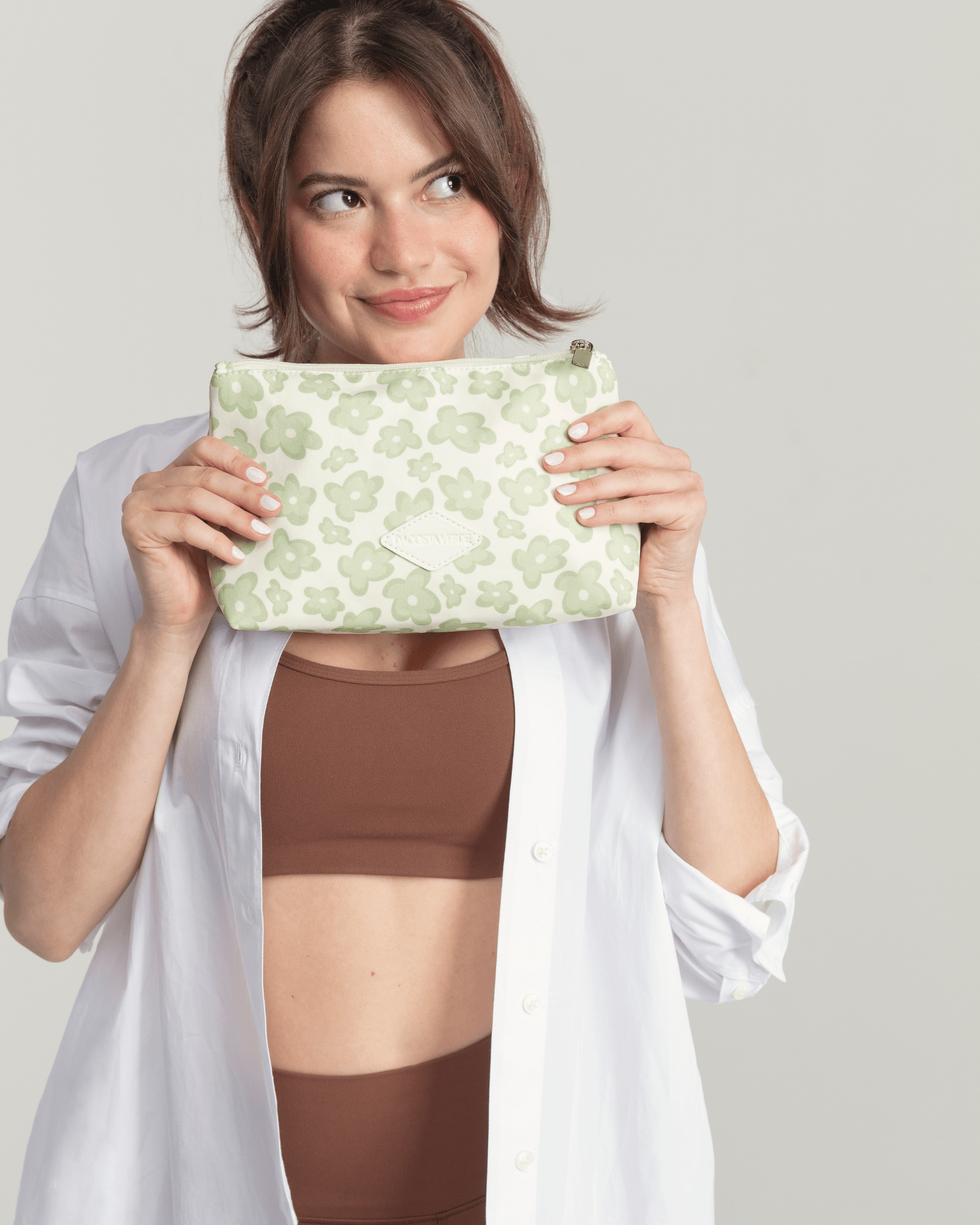 On - the - Go Pouch Sage Retro Floral 3.5L - DACOSTA