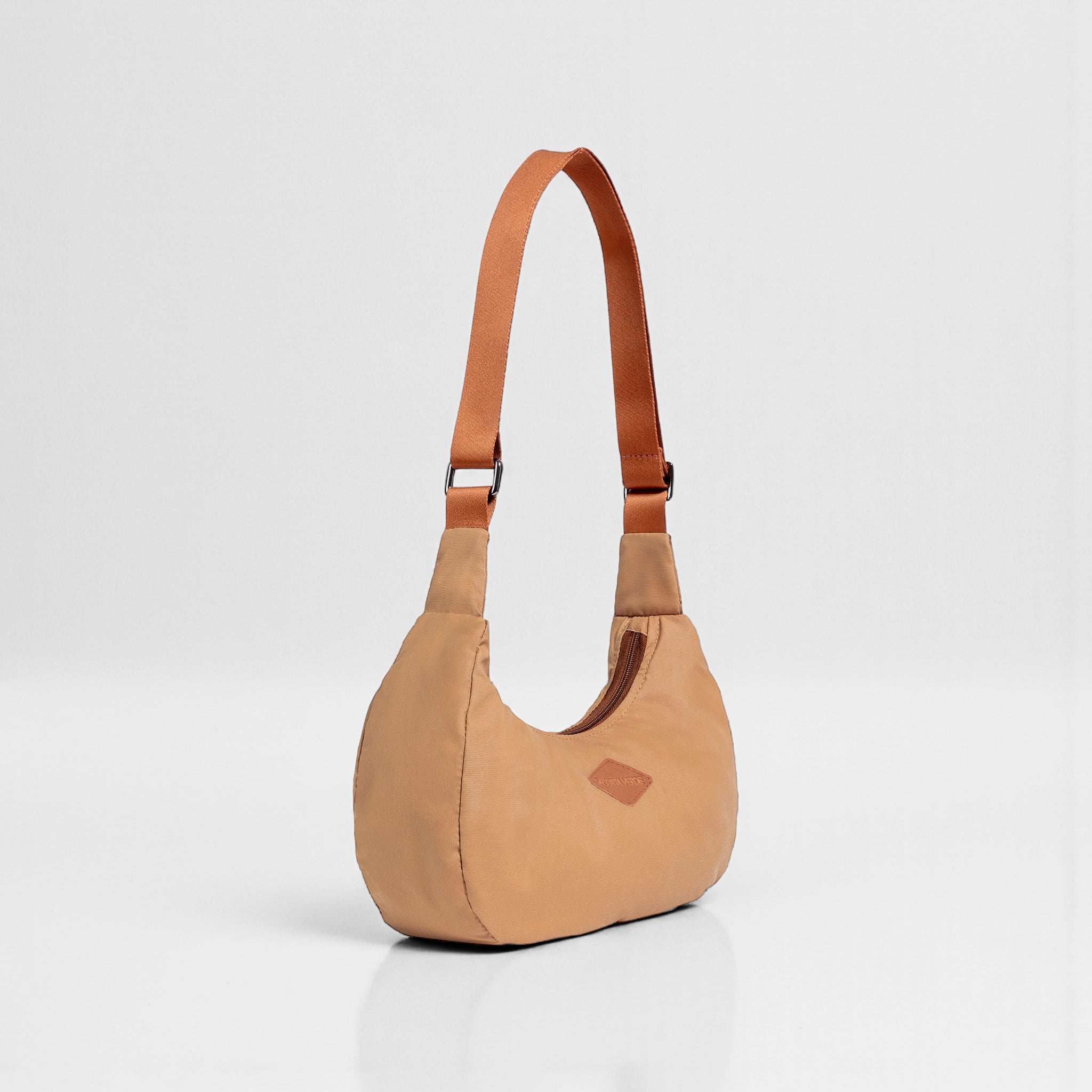 Sunset Sling Bag Latte 3.9L - DACOSTA