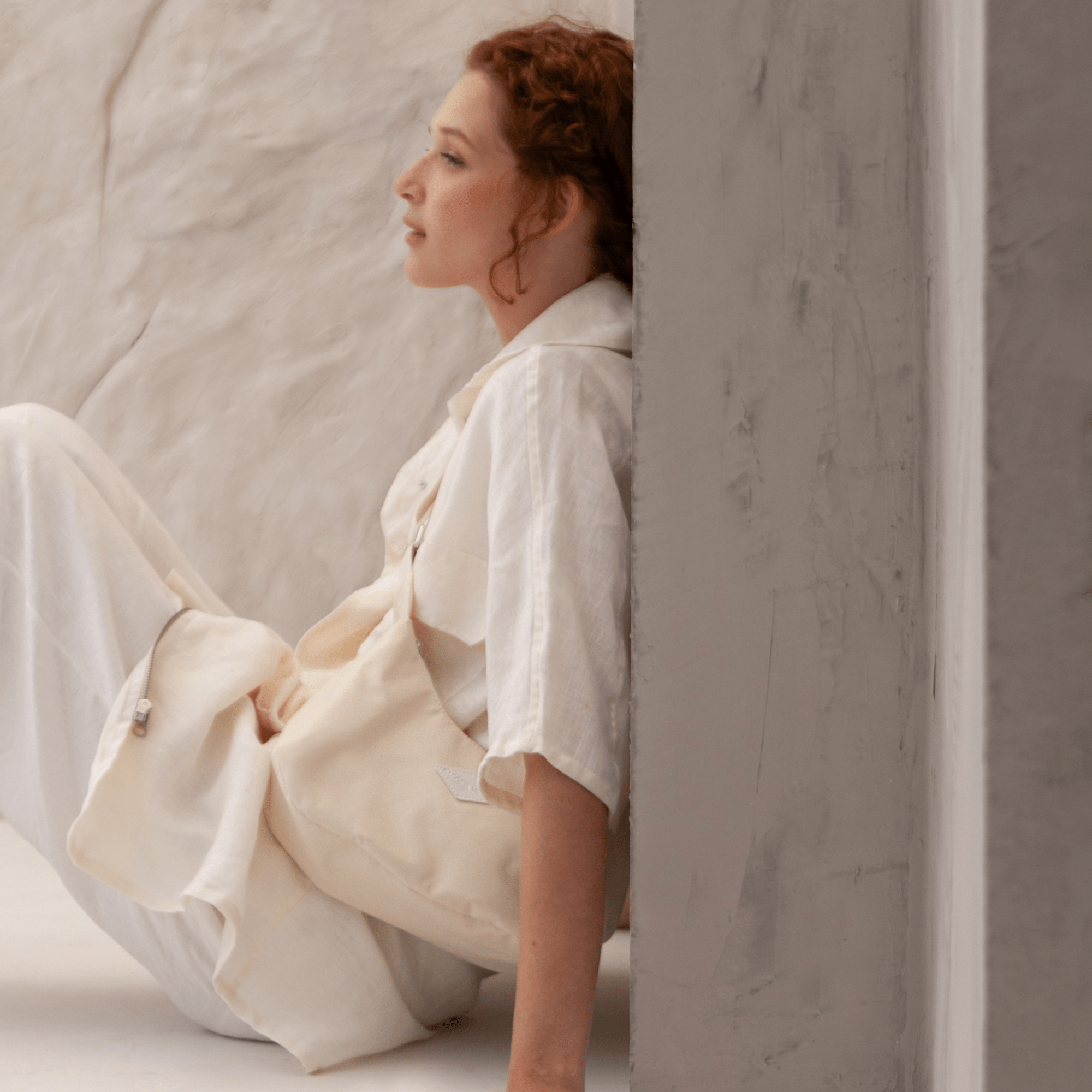 Sunset Sling Bag Le Beige 3.9L - DACOSTA VERDE