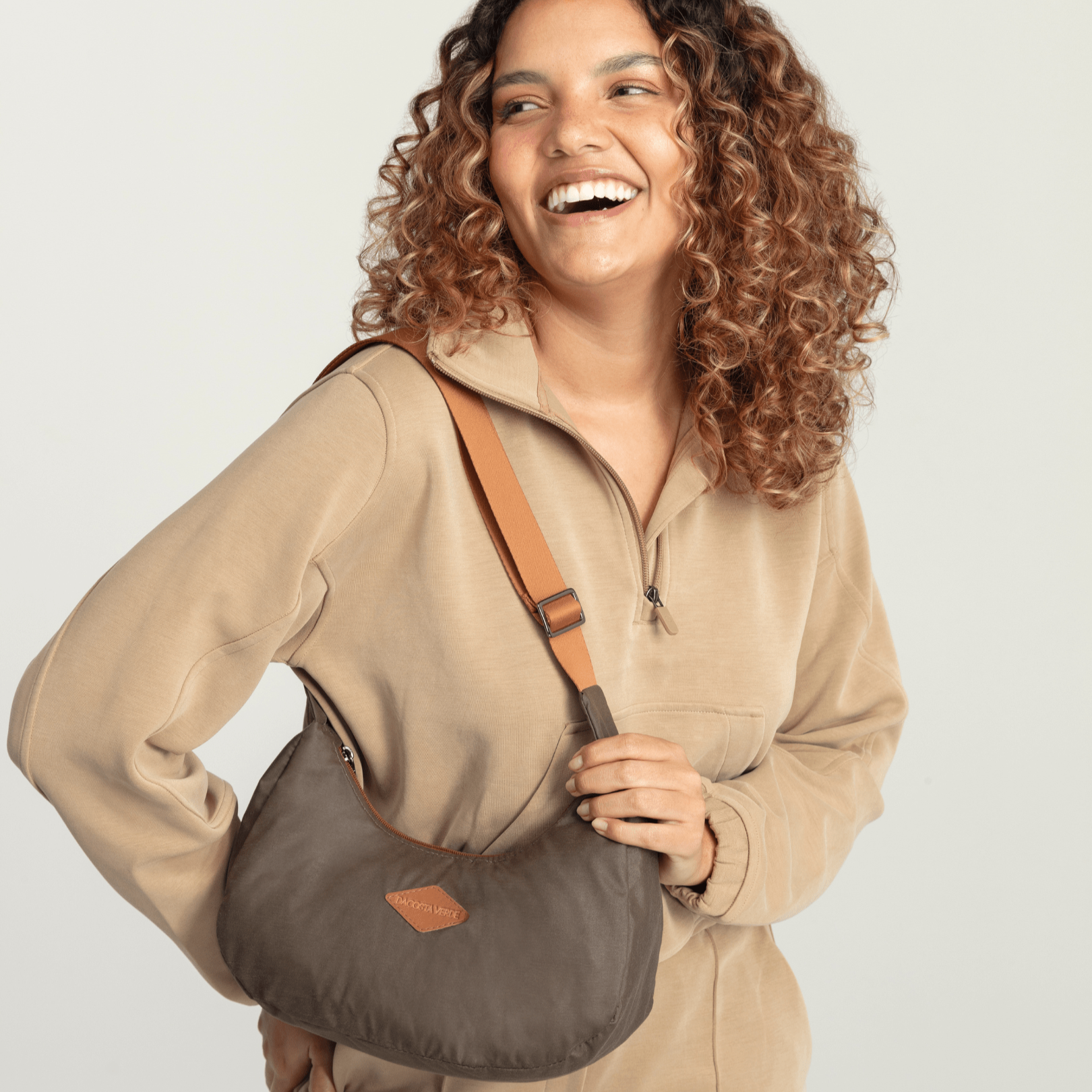 Sunset Sling Bag Mushroom 3.9L - DACOSTA
