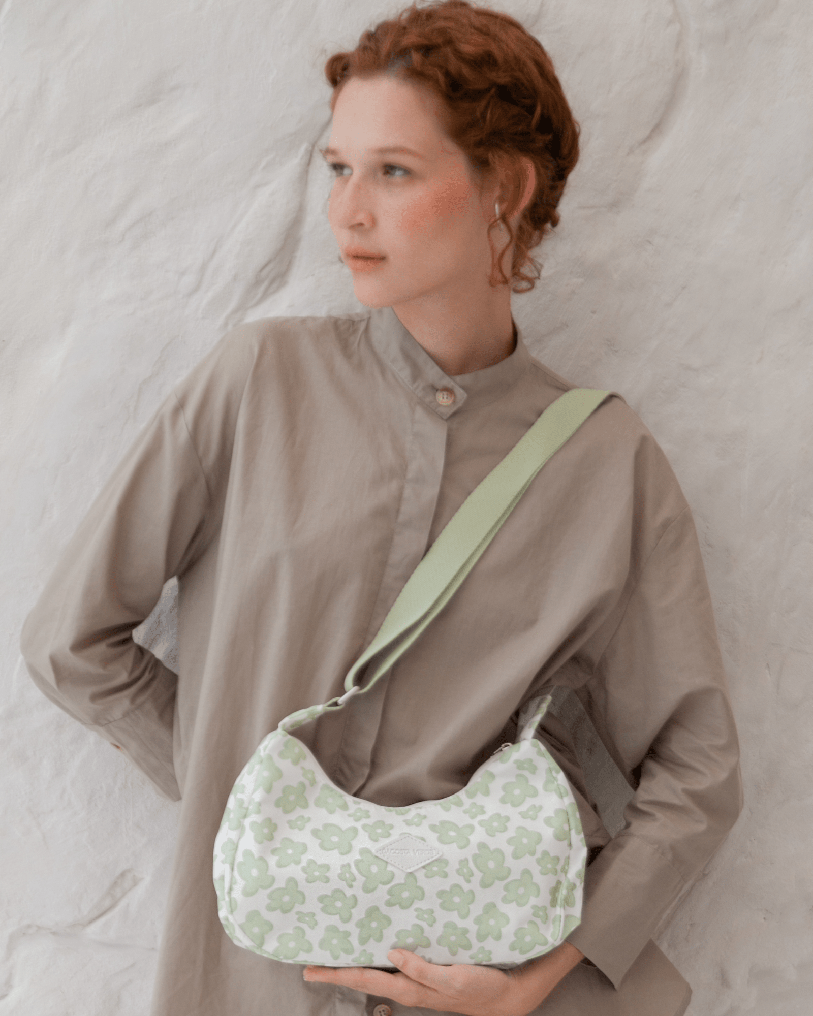 Sunset Sling Bag Sage Retro Floral 3.9L - DACOSTA VERDE