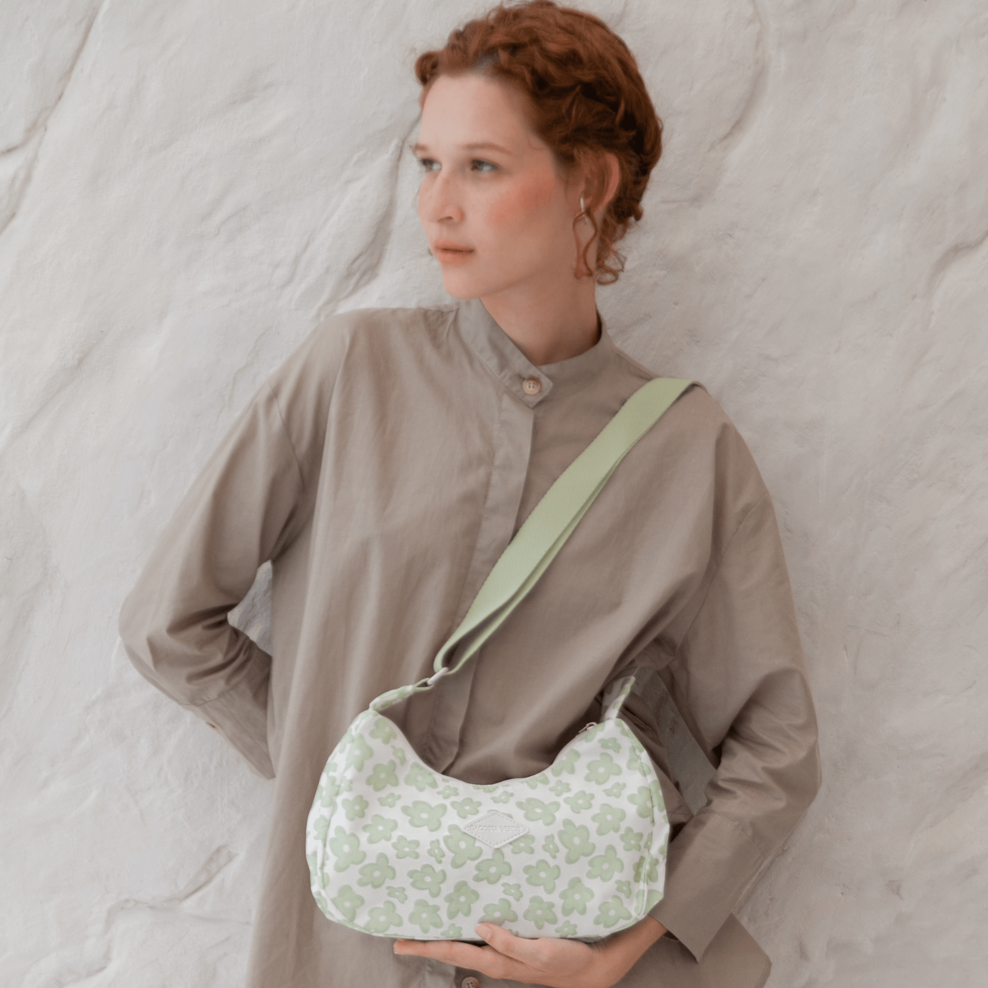 Sunset Sling Bag Sage Retro Floral 3.9L - DACOSTA VERDE