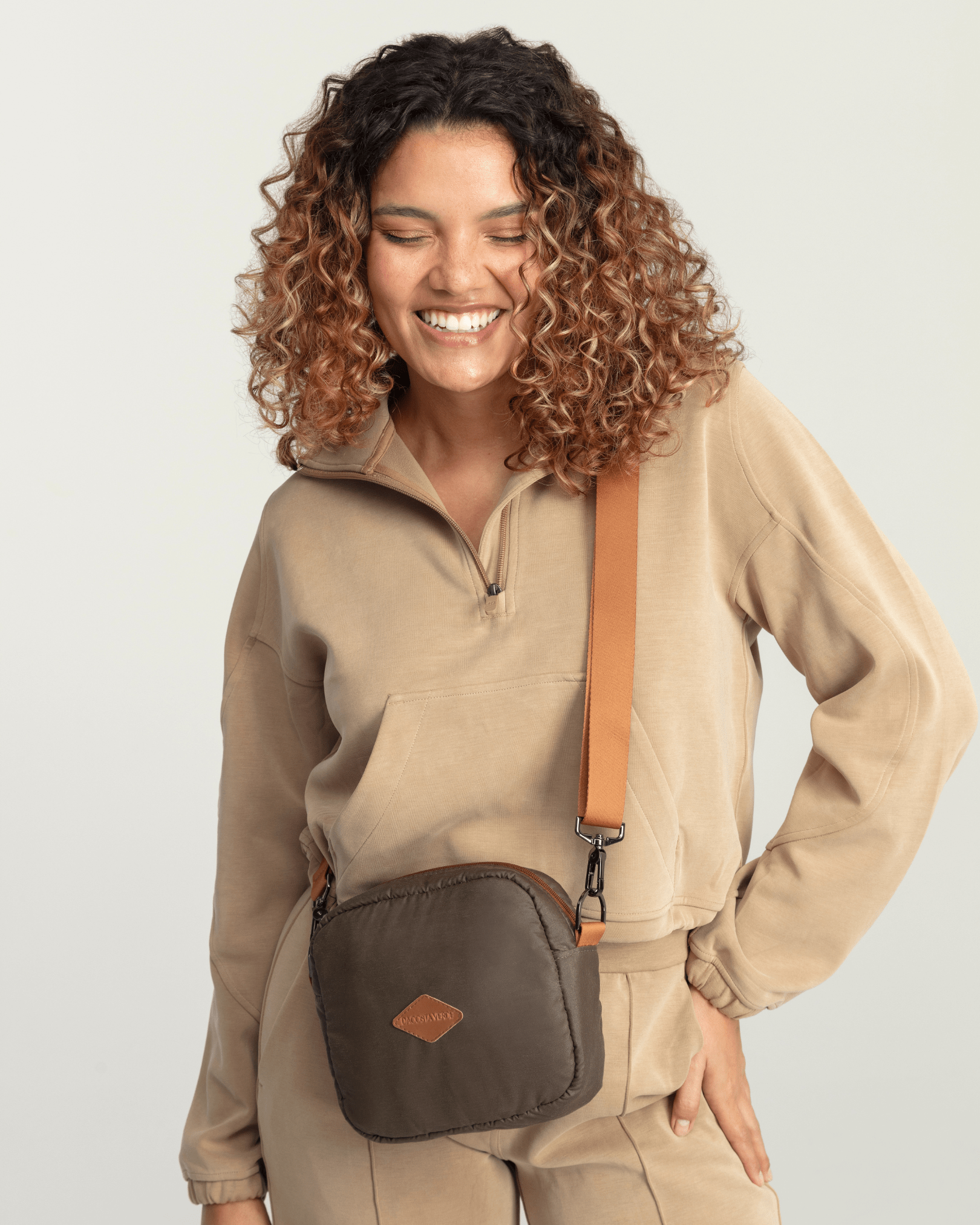 Nomad Crossbody Mushroom 2L - DACOSTA