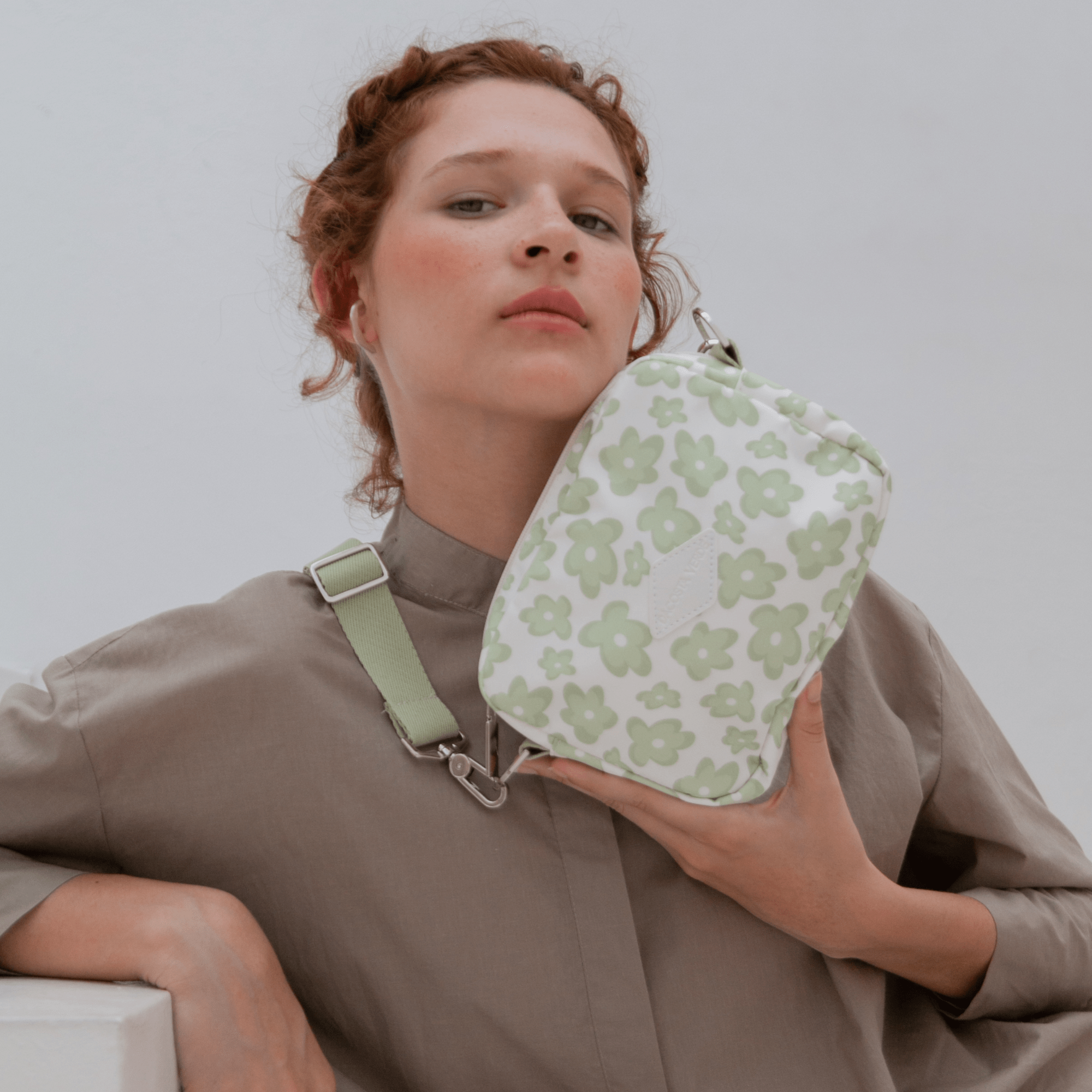 Nomad Crossbody Sage Floral 2L - DACOSTA