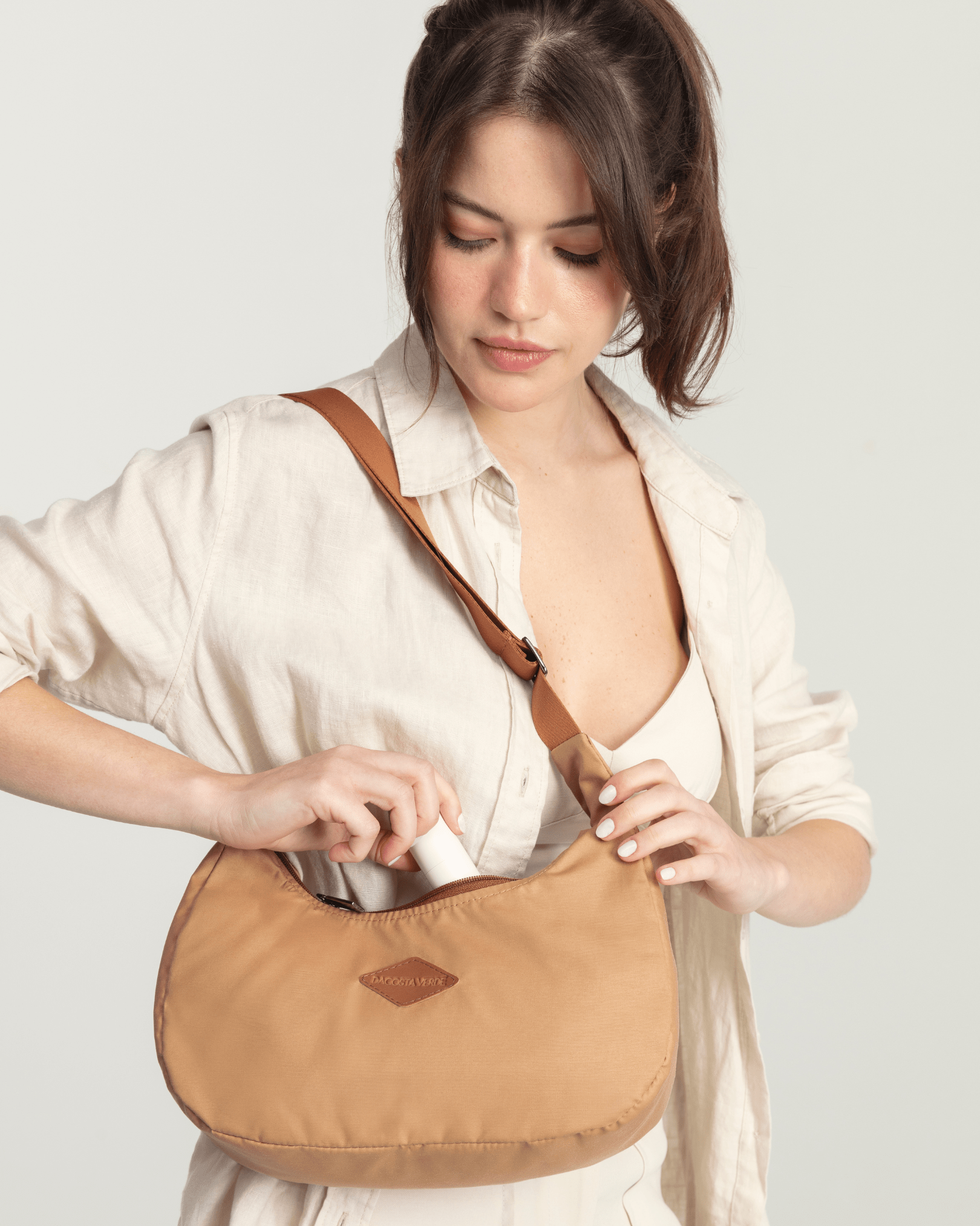 Sunset Sling Bag Latte 3.9L - DACOSTA