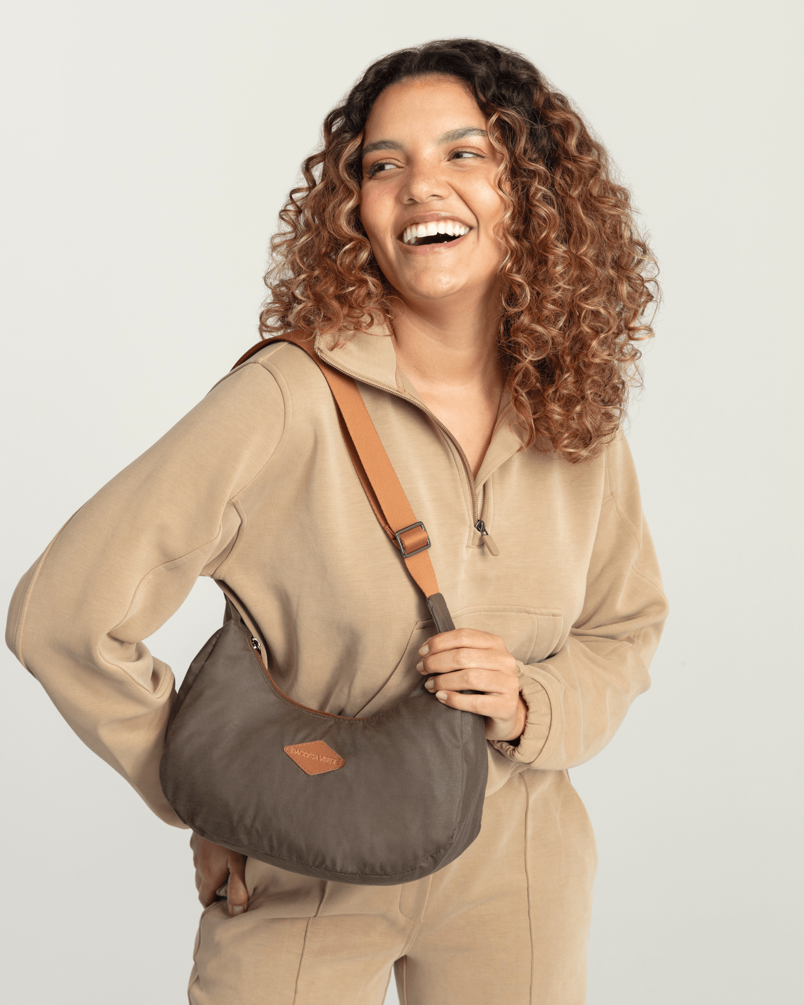 Sunset Sling Bag Mushroom 3.9L - DACOSTA